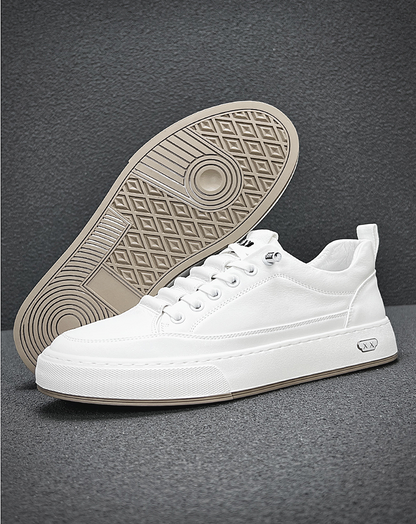 ♂♀Point Logo White Sneakers