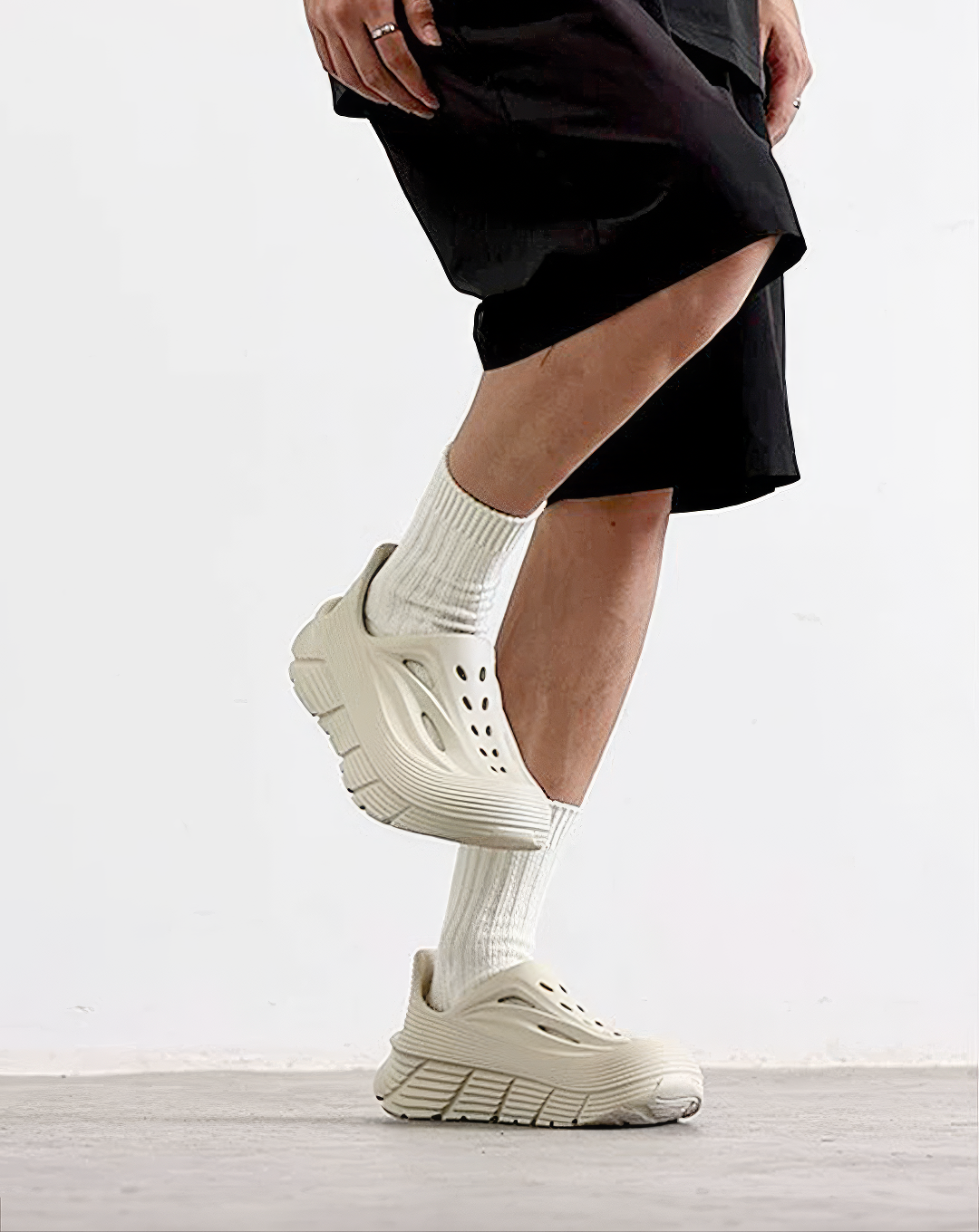 ♂Thick Sole Clogs