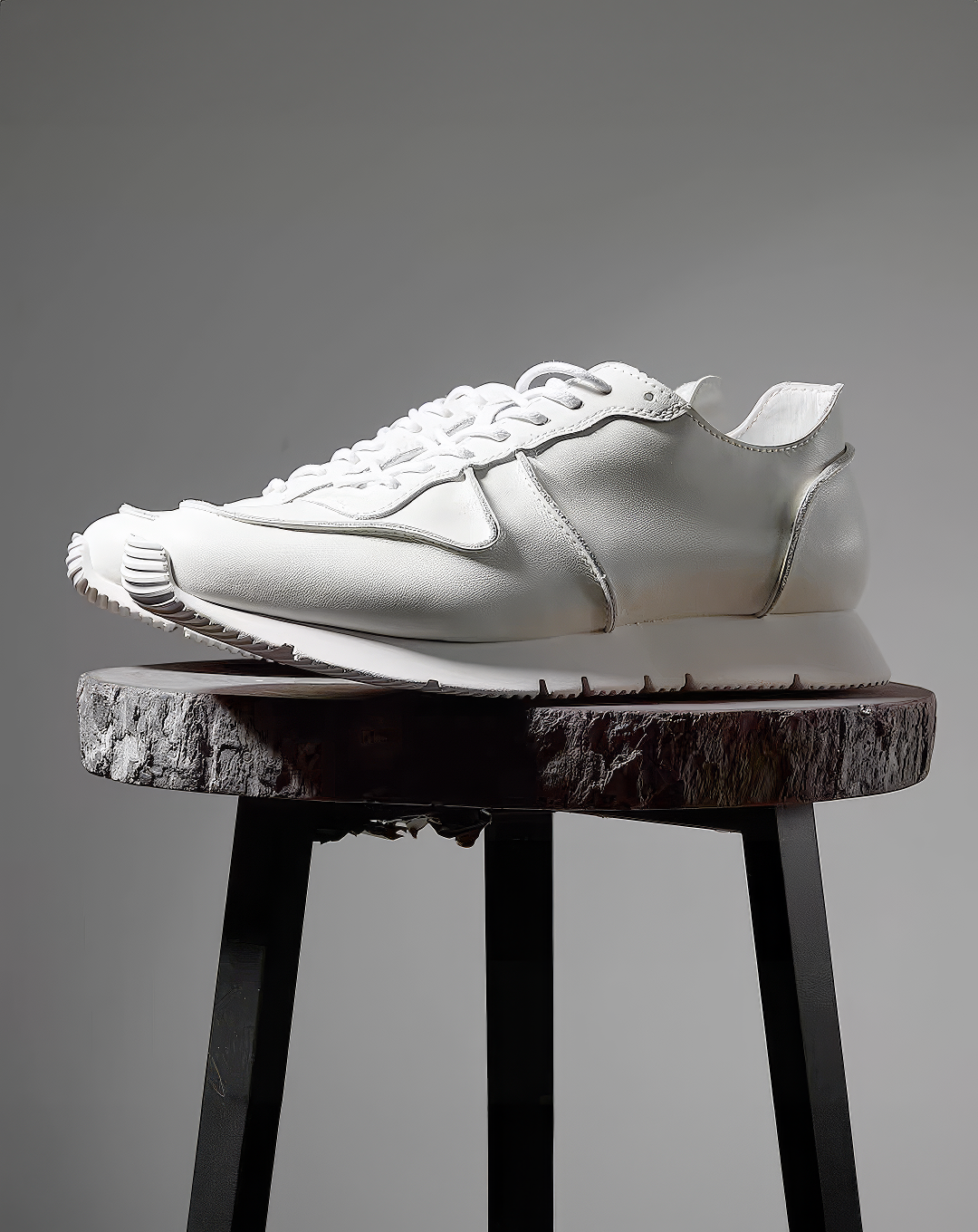 ♂♀本革／Radiant Mono Leather Sneakers