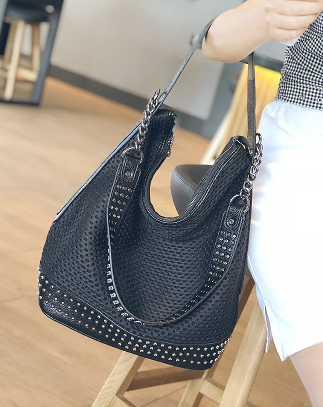 本革／Mesh and Studs Design Leather Bag