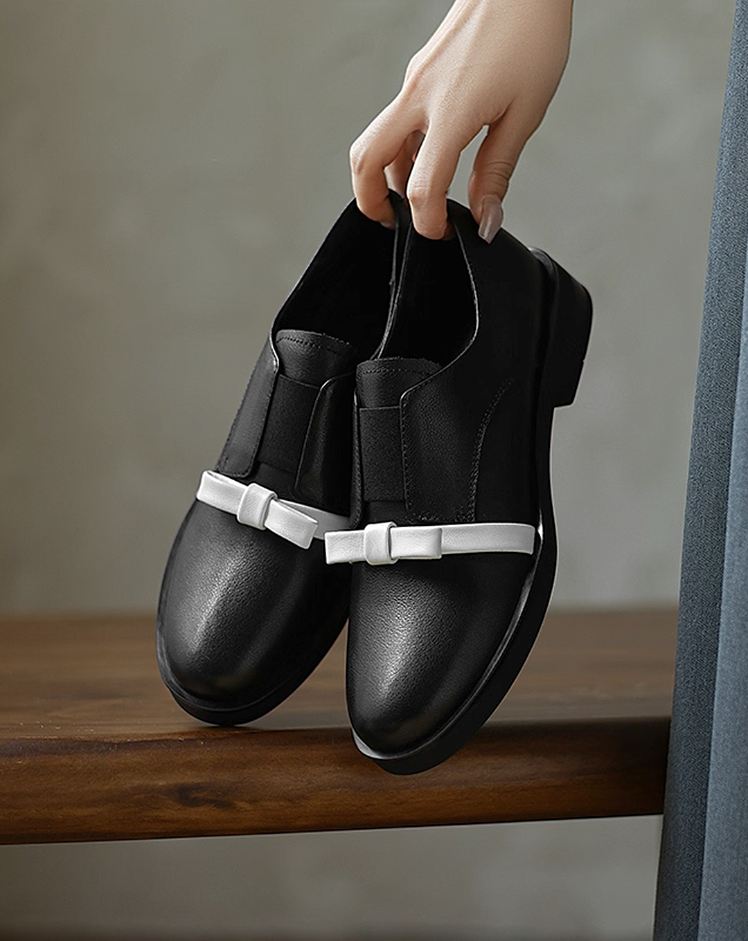 ♀Ribbon Accent Loafers