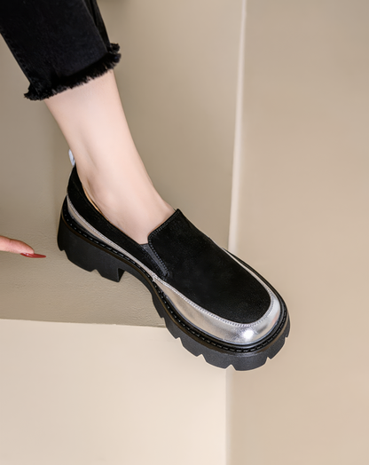 ♀本革／Metallic Trim Rugged Loafers
