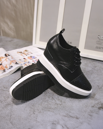 ♀本革／Wingtip Laceup Shoes