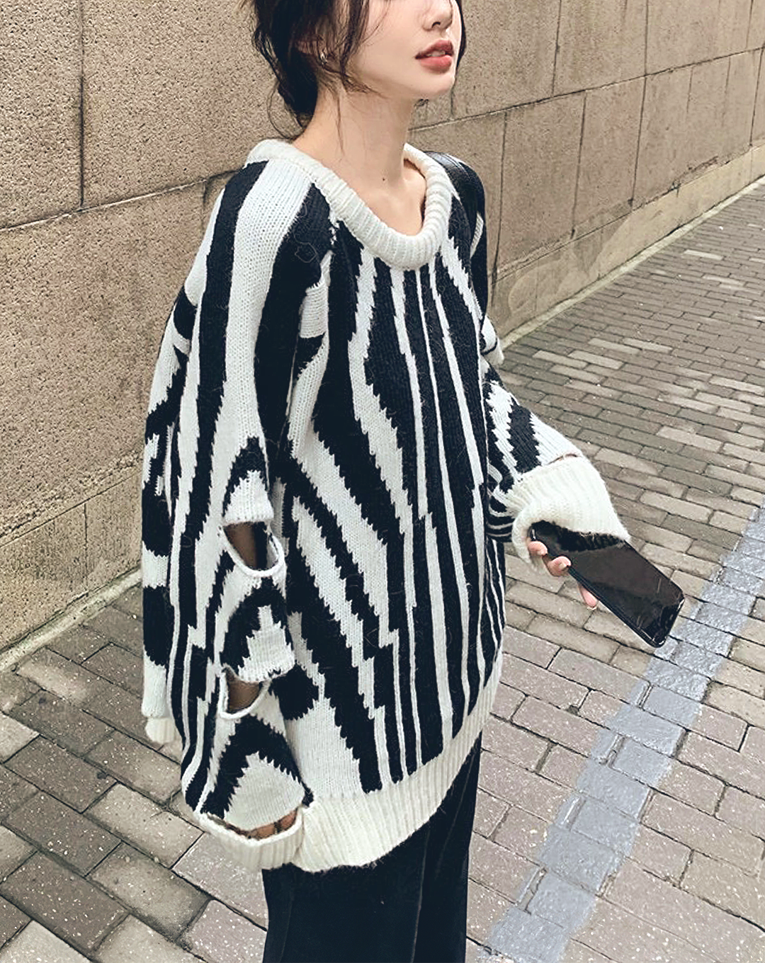 ♀Cutout Zebra Stripe Knit