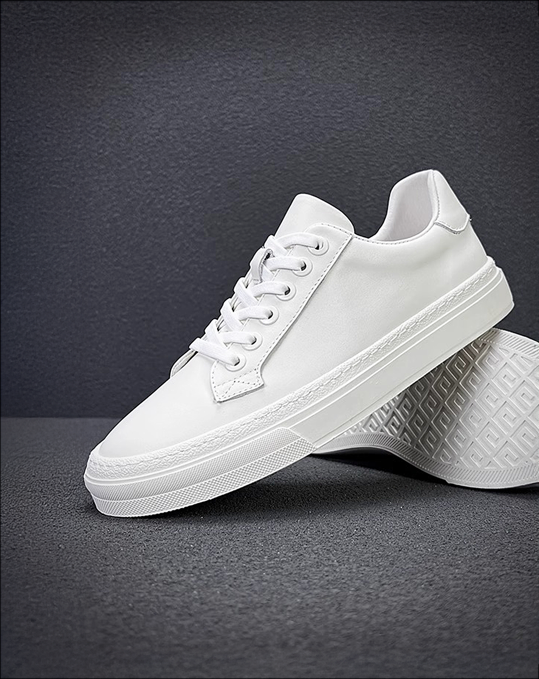 ♂♀本革／Pure Luxe Sneakers