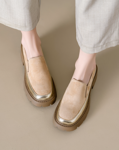 ♀本革／Metallic Trim Rugged Loafers