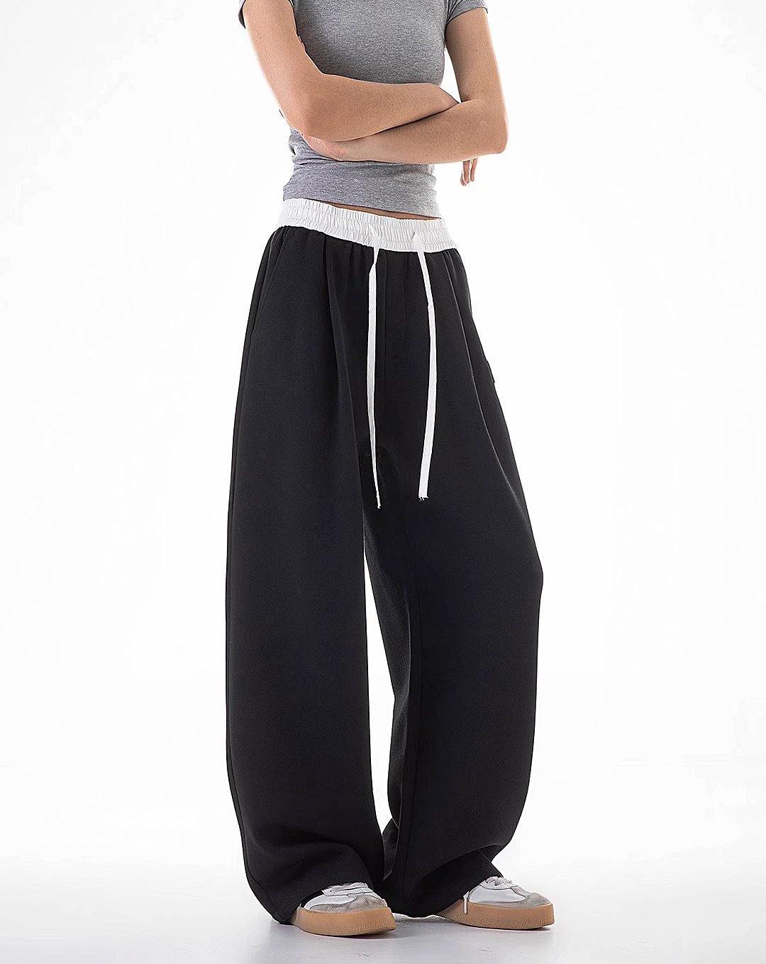 ♀Point Logo Sweatpants