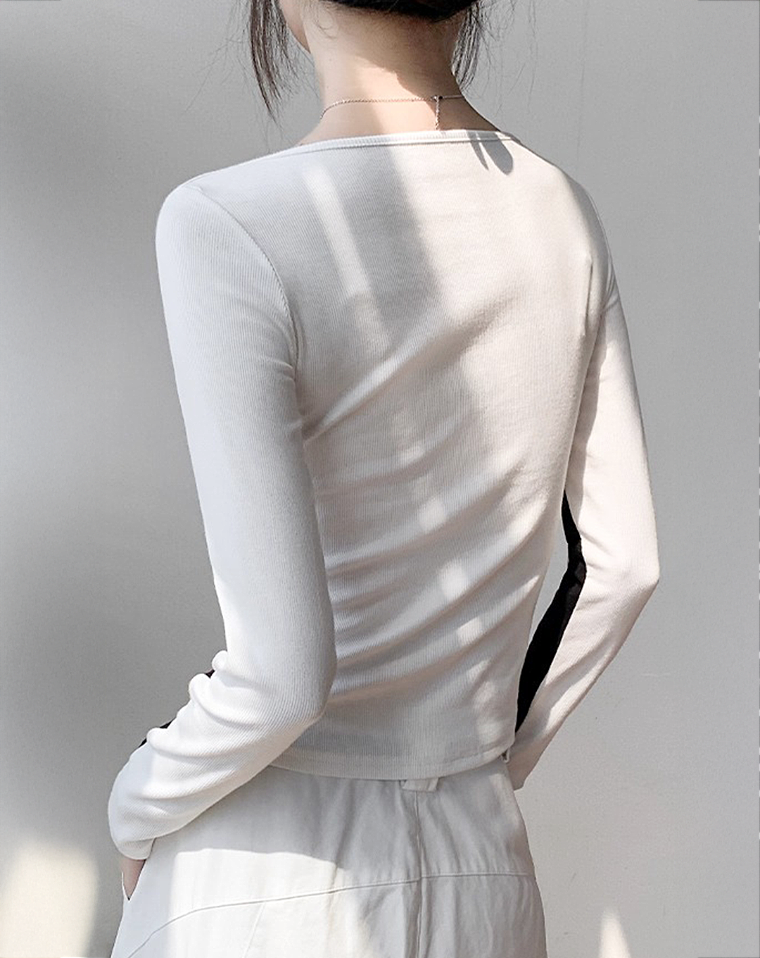 ♀Bold Contrast Line Shirt