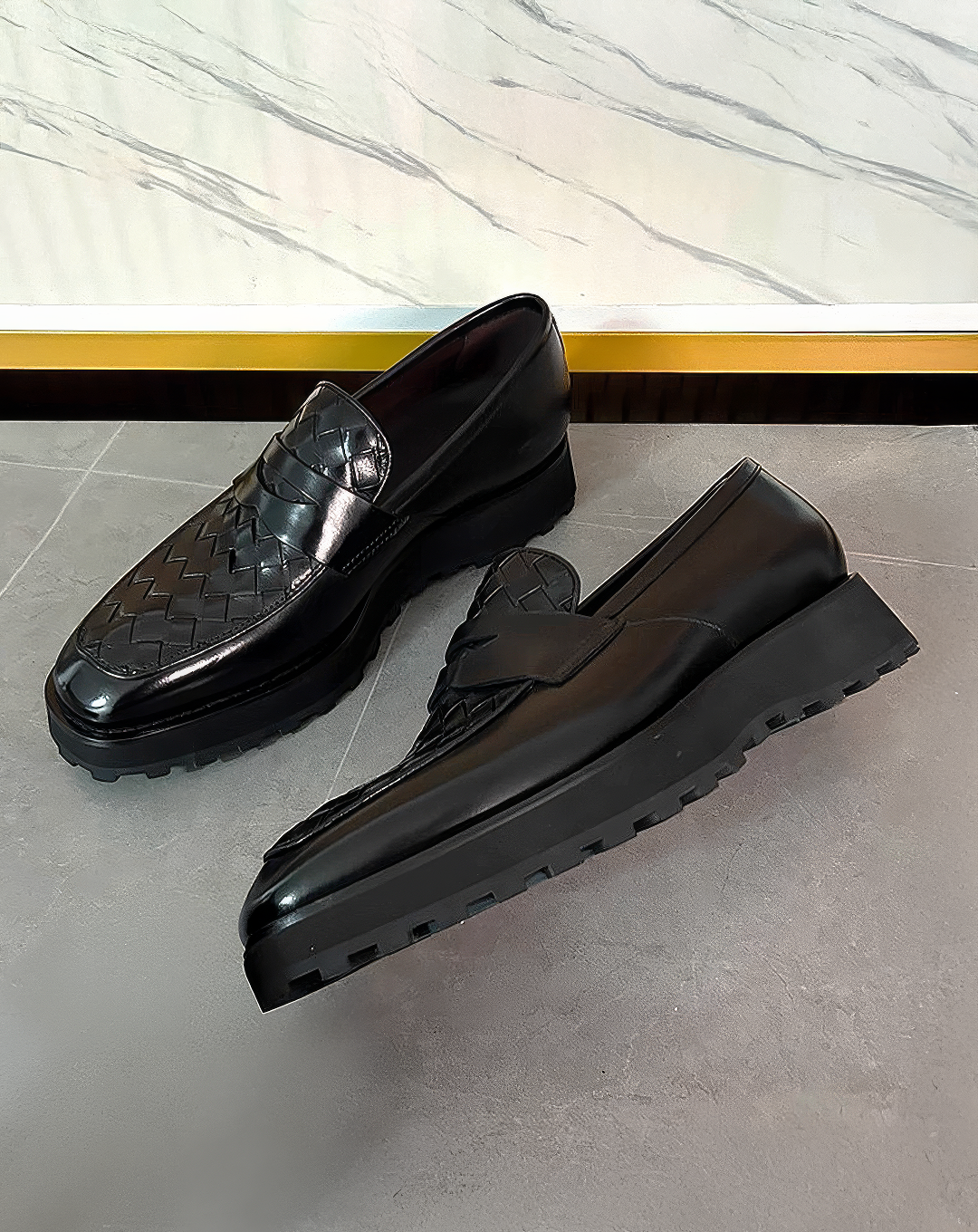 ♂♀本革／Intrecciato Luxury Loafer