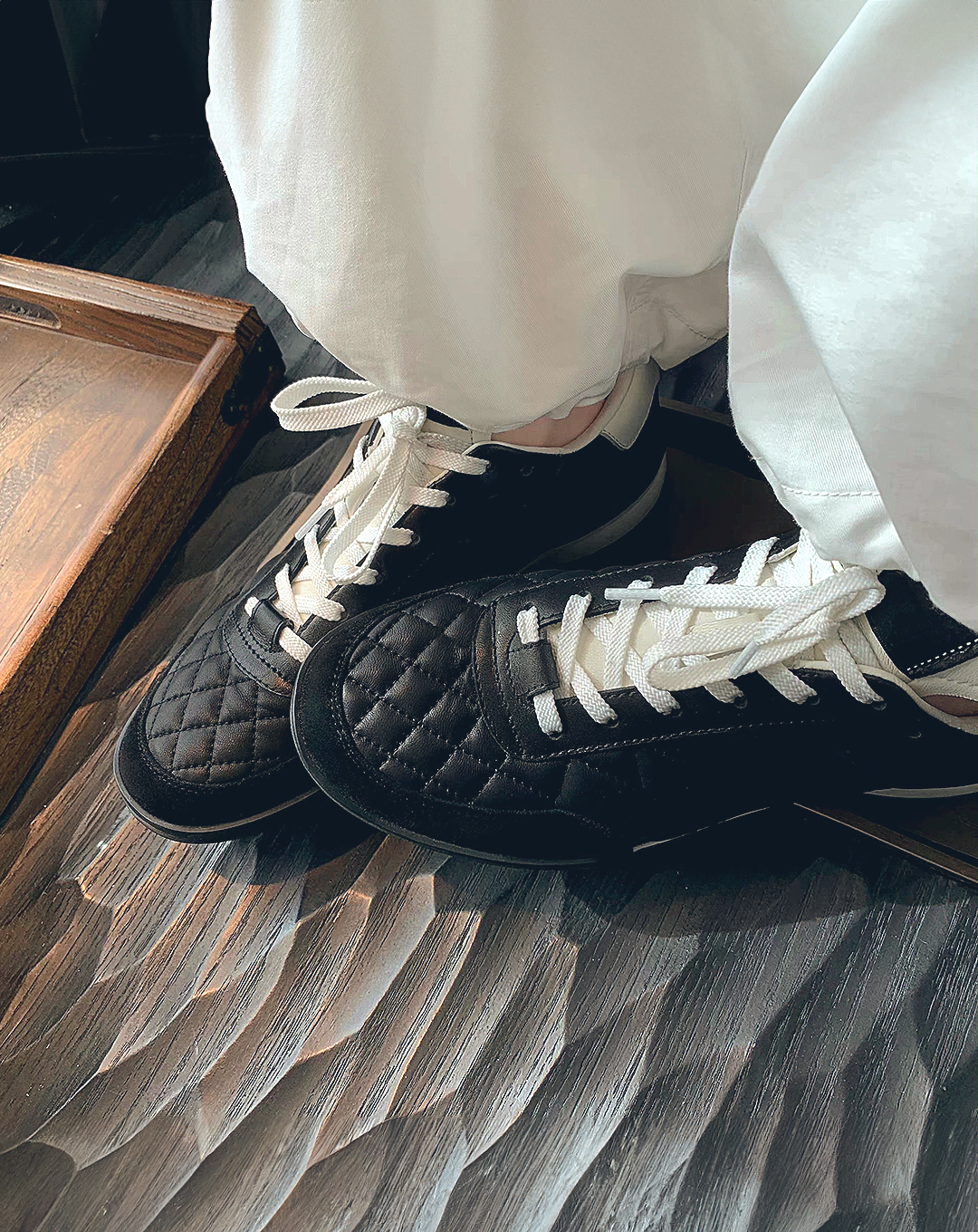 ♀本革／Quilted Leather Sneakers