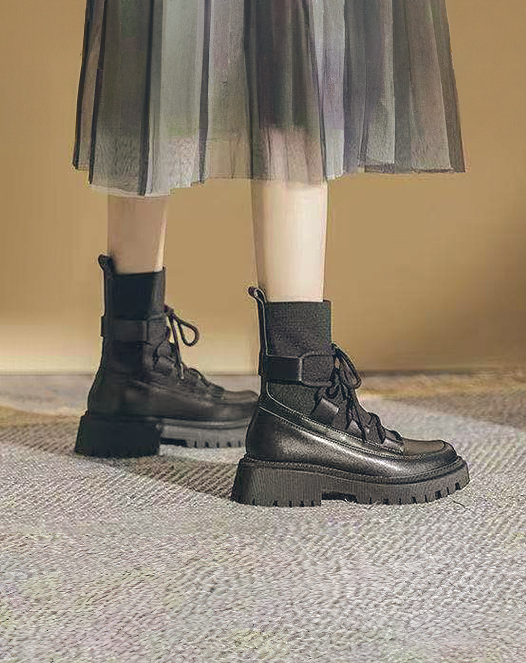 ♀Lace-Up Socks Boots