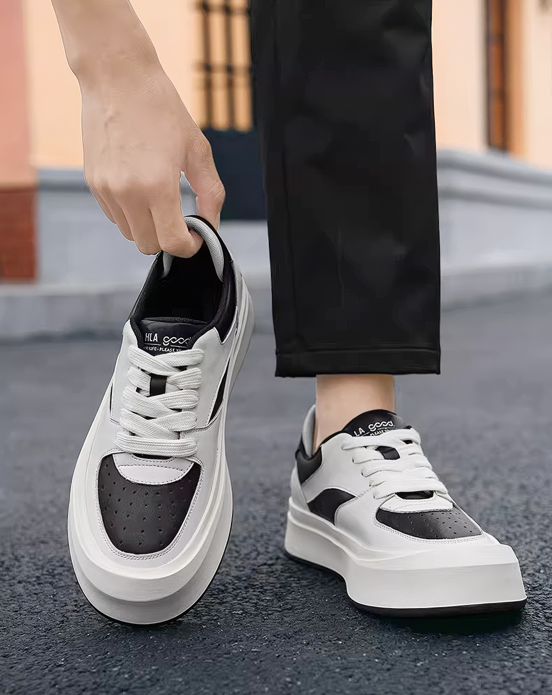 ♂Sleek Core Platform Sneakers