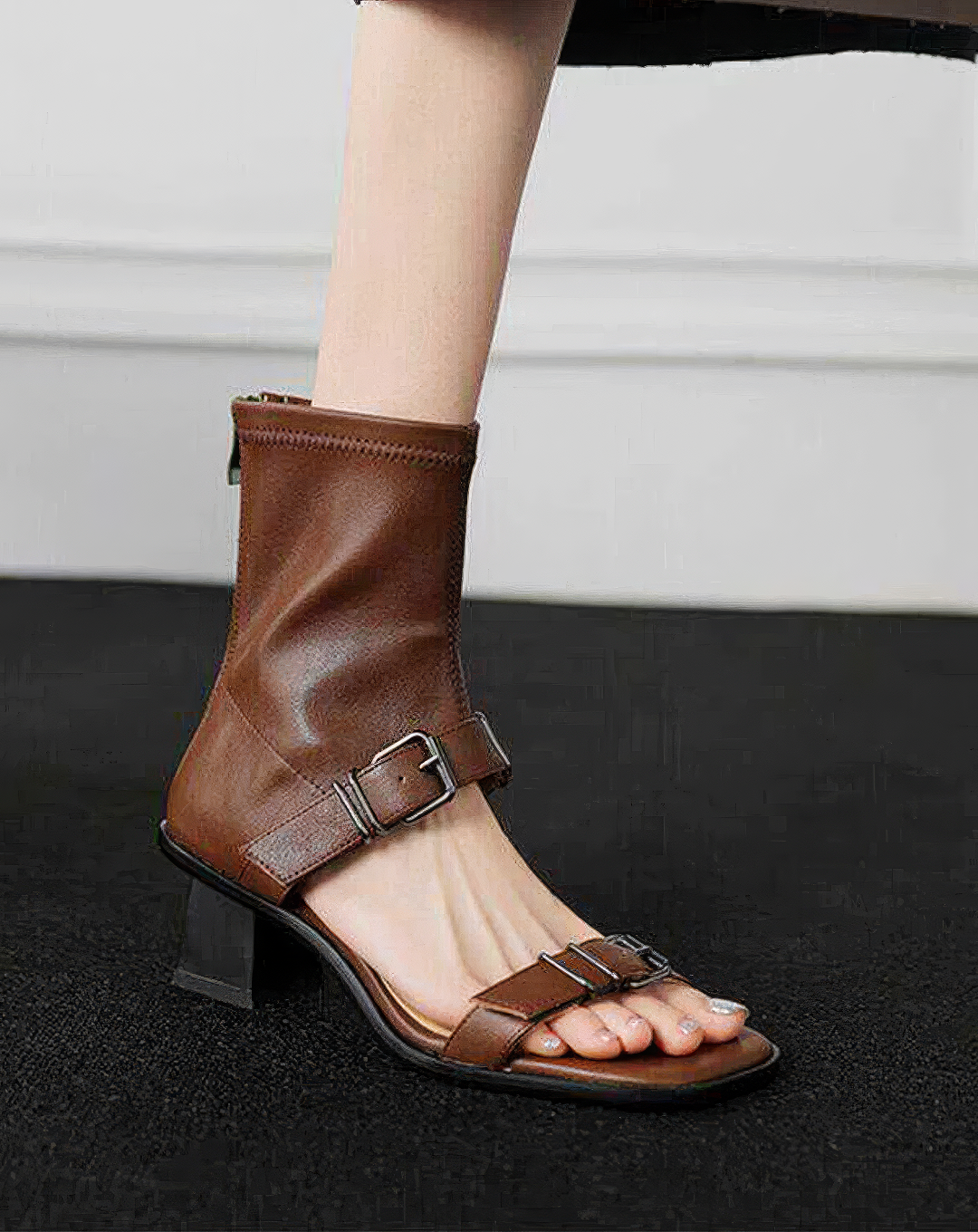 ♀本革／Urban Boot Cut Sandals