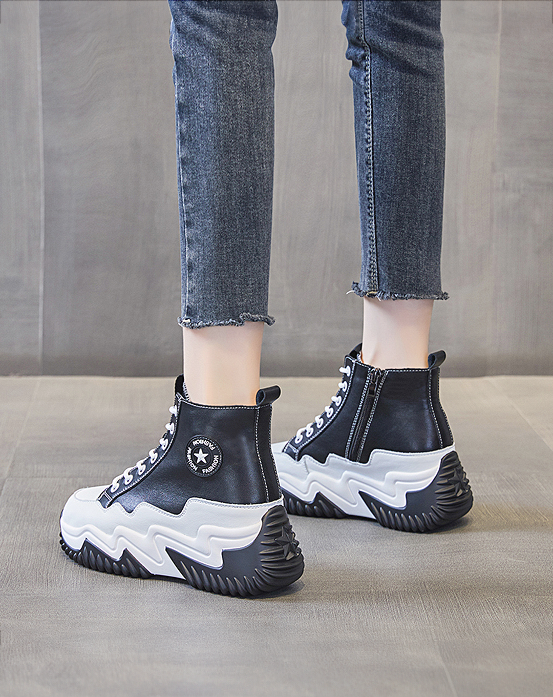 ♀本革／Jagged Platform High-Cut Sneakers