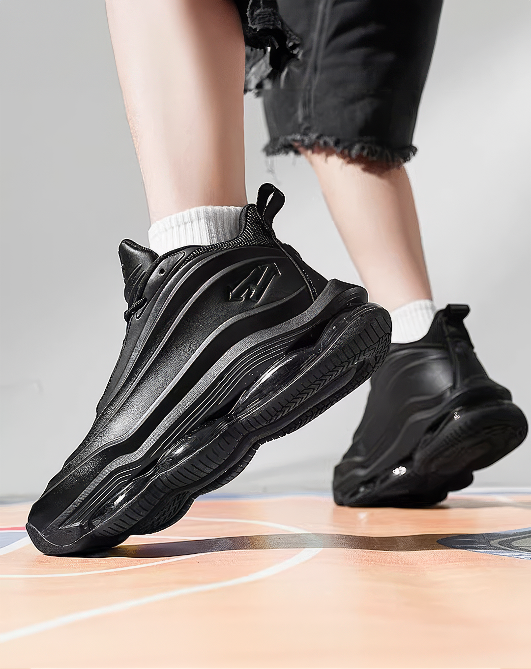 ♂♀Volt Air Hybrid Sneakers