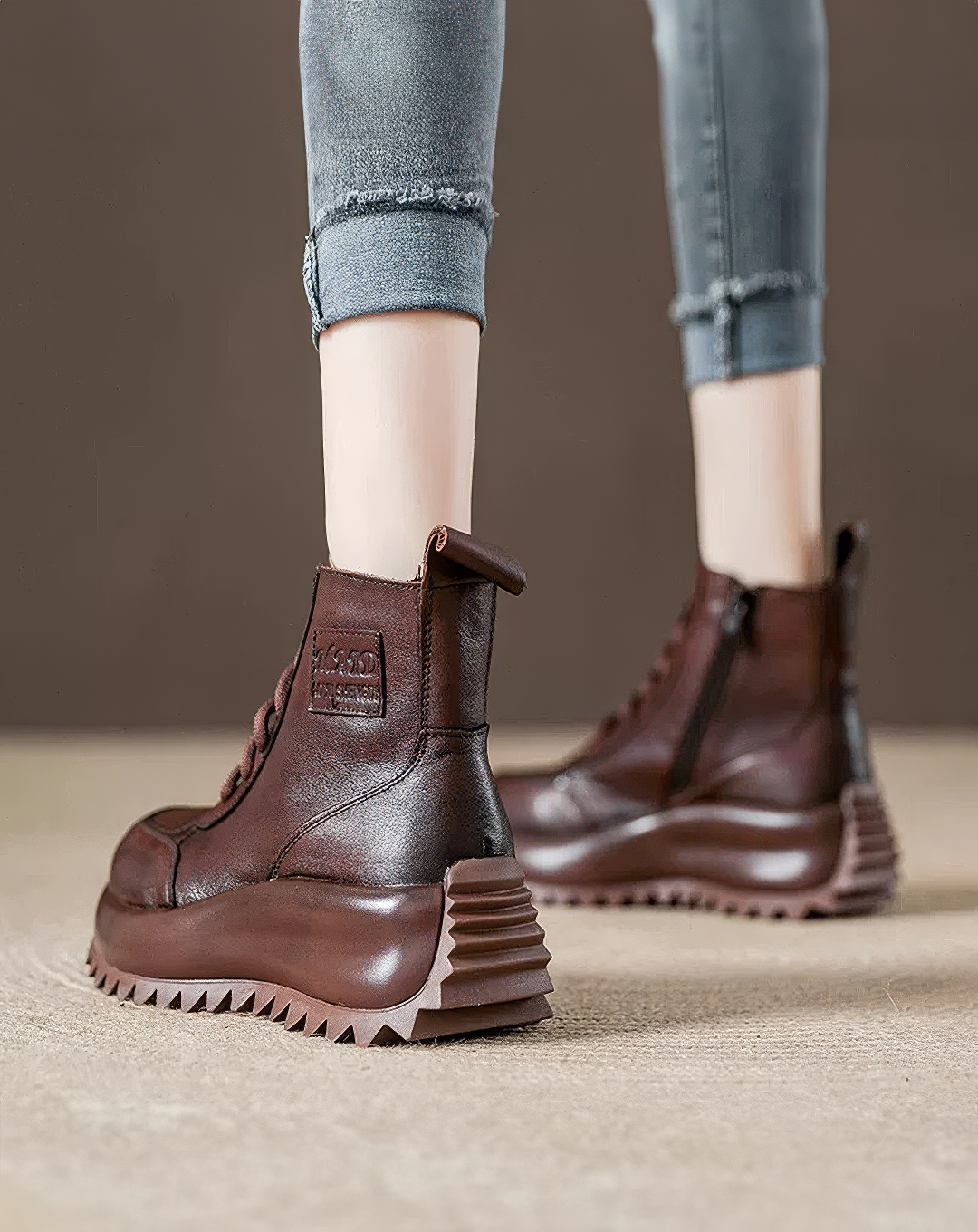 ♀本革／Chunky Shark Sole Boots