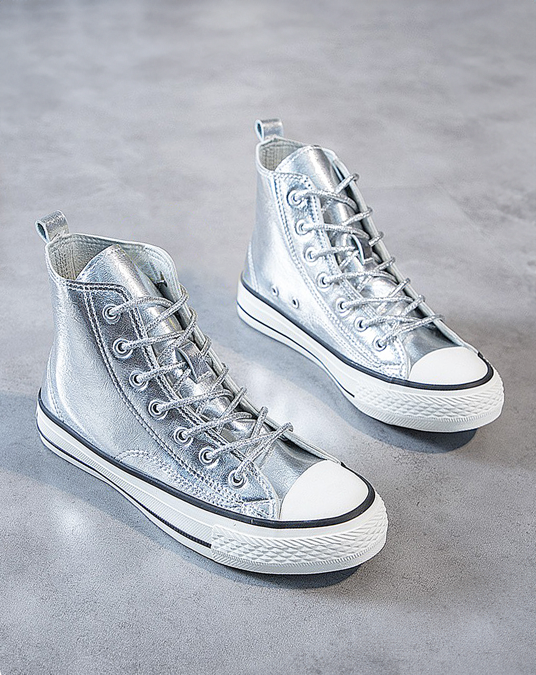 ♀Silver Color High Cut Sneakers