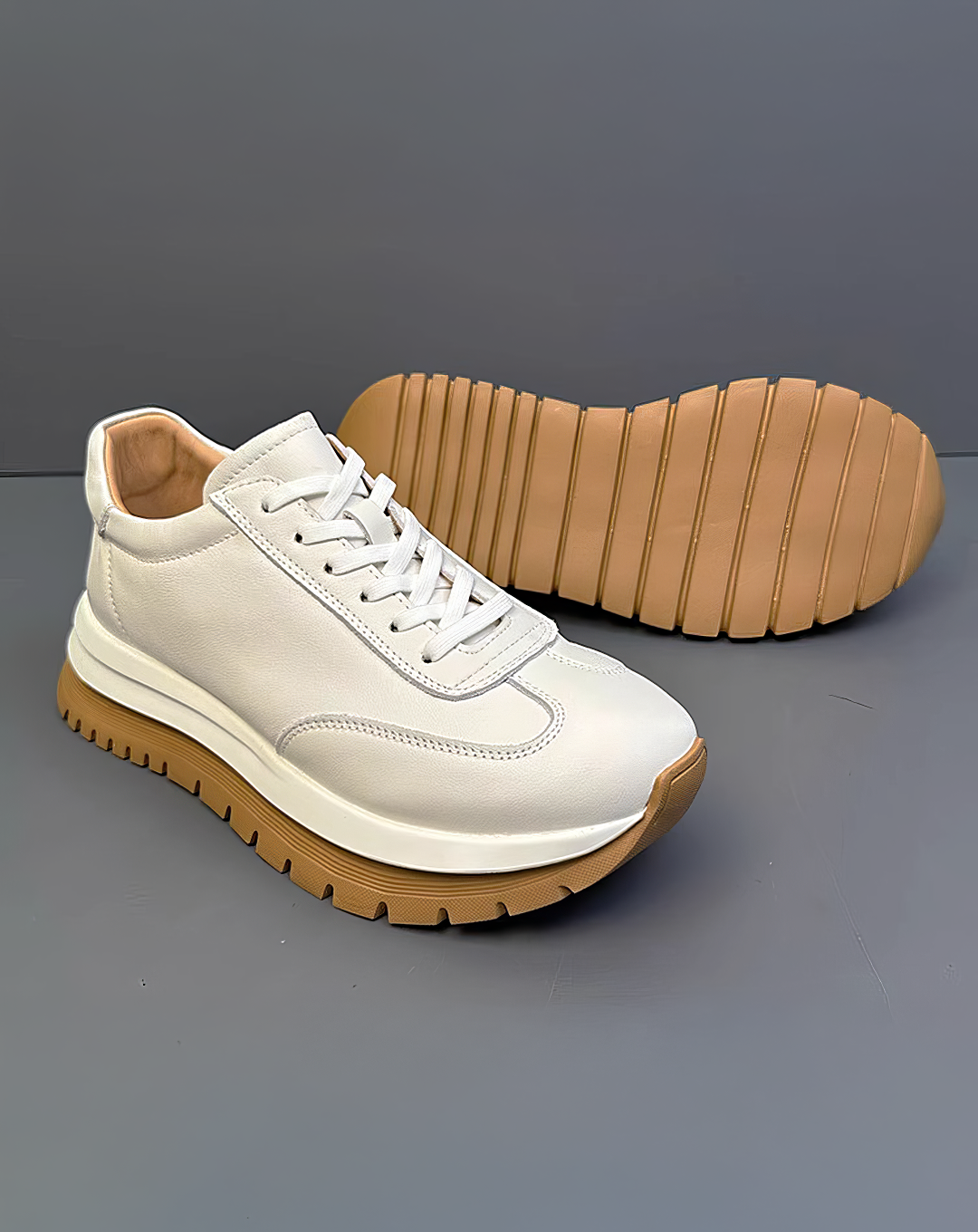 ♂♀本革／Leather Traction Sneaker