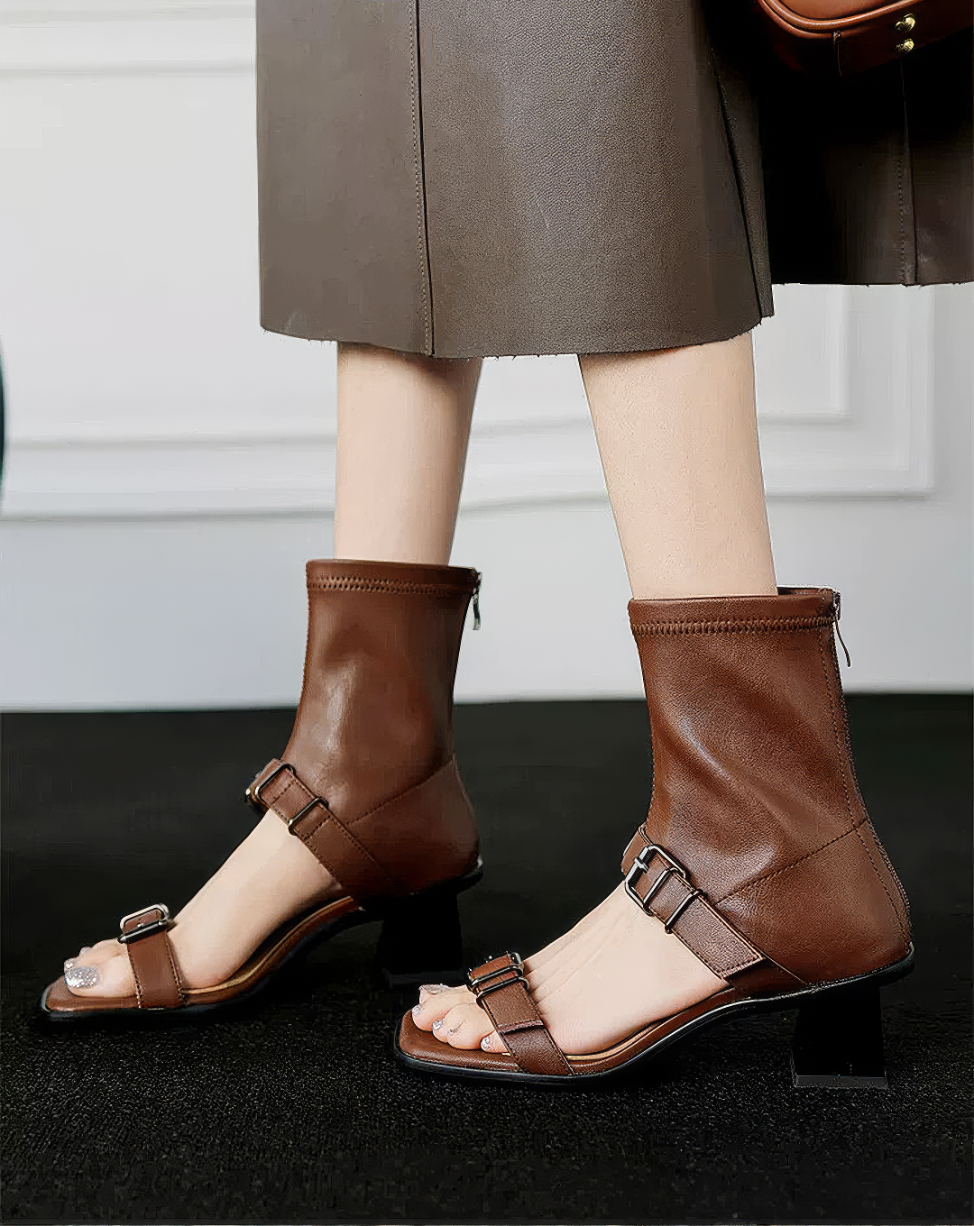 ♀本革／Urban Boot Cut Sandals