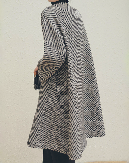 ♀Collarless Herringbone Coat