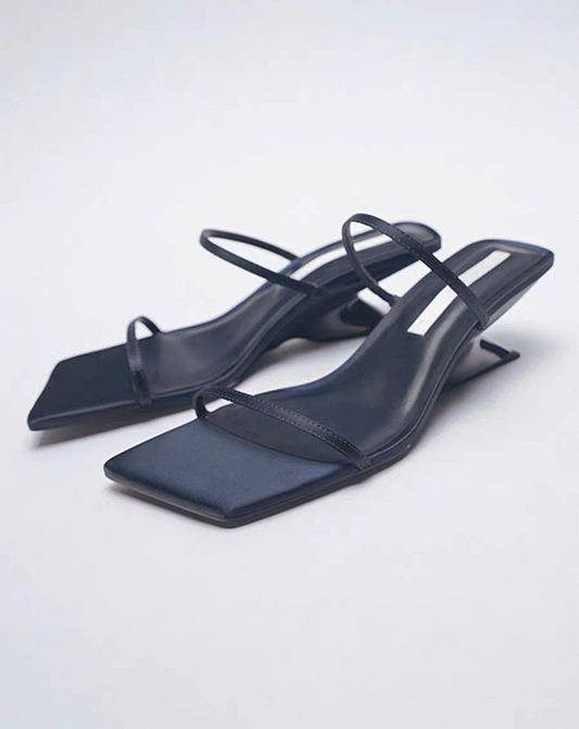 ♀Narrow Strap Square Toe Sandals