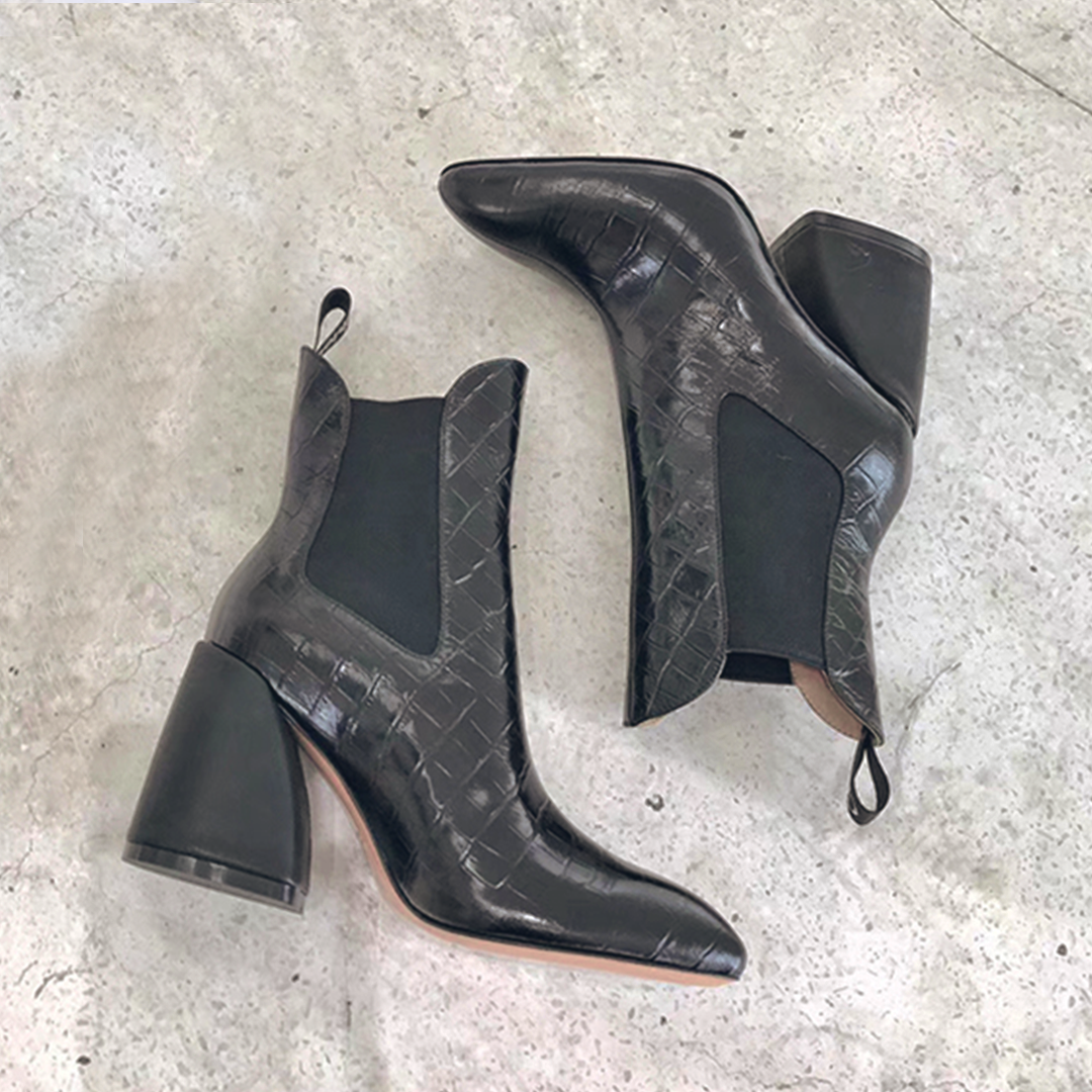 ♀Emboss Side Gore Boots