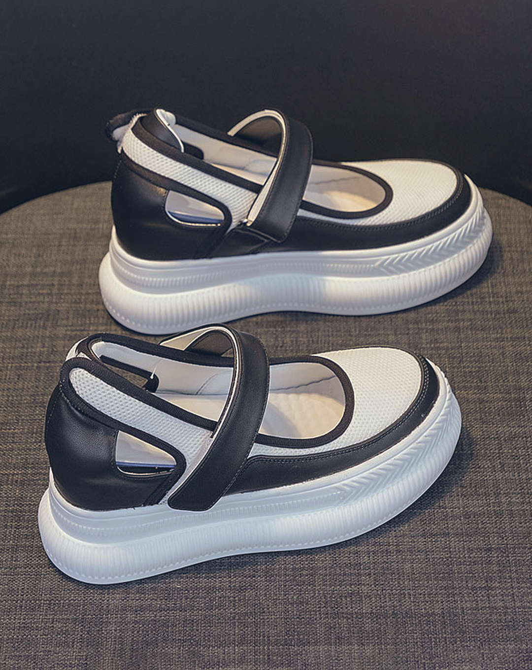 ♀ Platform Sporty Sandals