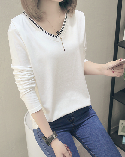 ♀Straight Line V-neck Shirt