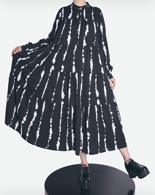 ♀Irregular Line Pattern Dress